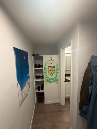 entry area - Capri Stoneridge (top floor) Apartments