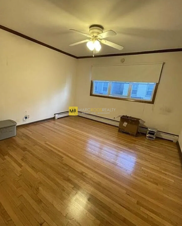 Call NOW for showings! 617-236-8550 - OTIS ST - *HALF FEE* EAST CAMBRIDGE TRUE 3BR/1BA FOR 9/1/2026 W/ LNDRY ON SITE, EIK NEAR KENDALL! Apartments