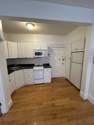 Kitchen - Large 1 Bed Available 8/1/25! *CONTACT NOAH 603-470-8181