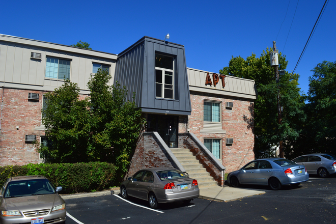 Building - 506-508 Riddle Road Apartments