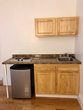living - LOCATION!! STUDIO WITH HOT WATER INCLUDED, NO BROKER FEE! 9/1/26!