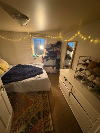 Bedroom - cottage close to campus