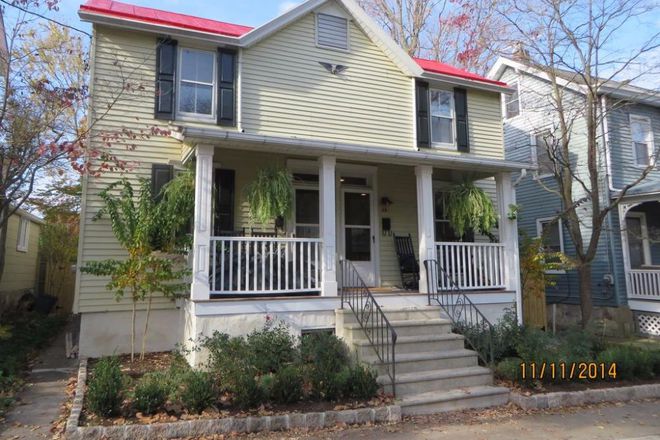 Street view - 3BR house-Chestnut St-Princeton