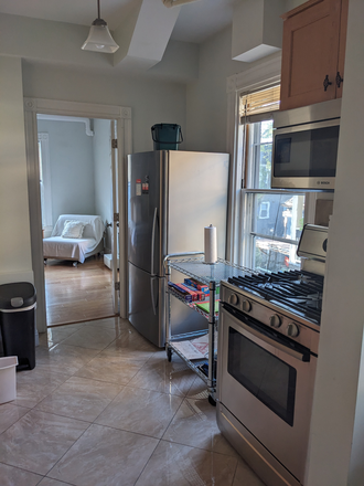 kitchen - Harvard Sq - condo - 2 bd + office, 1.5 bath, parking - Fully Furnished