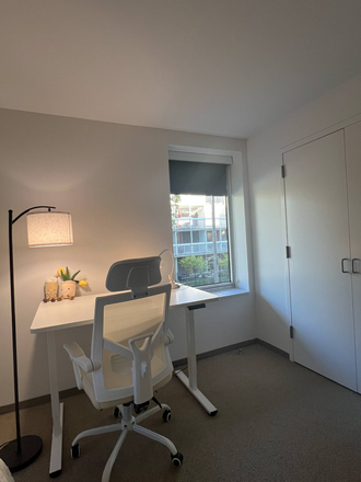Study Desk - Close to Harvard Square, HBS, Central Station with Pleasant View Apartments