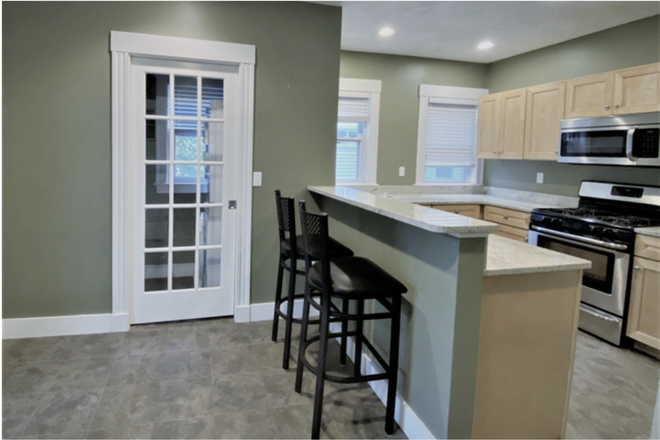 - - 4 BED / 2 BATH – 85 YALE ST MEDFORD – MOVE-IN 09/01/2026 Apartments