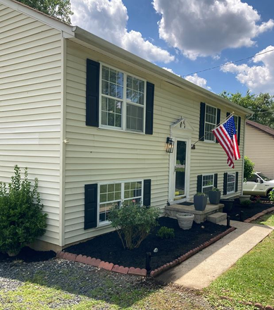 Front Side I - 1 Male Room available - Fully furnished - Home Rental - 5 miles / 6 minutes from LU Campus