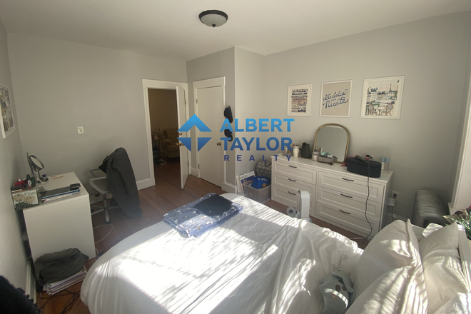 Bedroom #1 - Renovated 3 Bed 1 Bath on Freeman Street!!