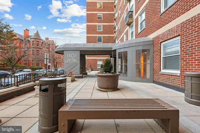 Patio - ONE OF THE MOST SECURE BLDGS IN BMORE! Condo