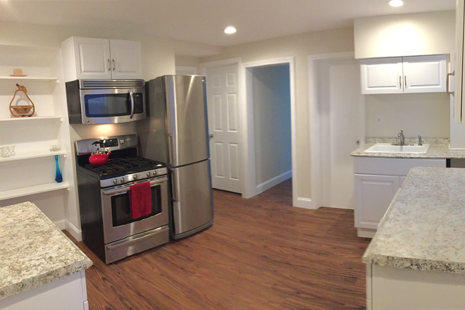 Kitchen - 15 Skehan St. Unit 1 - Cambridge Line - Walk to Harvard Square Apartments