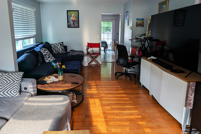 Living Room - Room with Private Bath in Spacious 3Br with Basement, Patio, Community Pool Condo