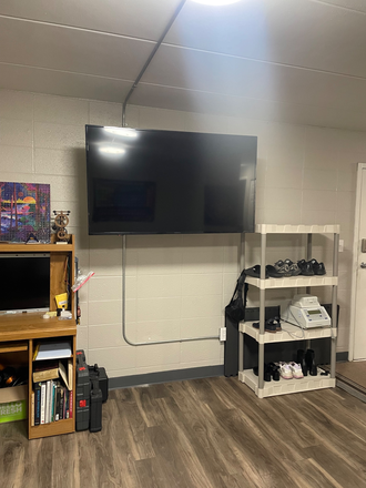 TV - Subleasing an apartment close to campus for summer. It’s 2 minutes from Trader Joe’s