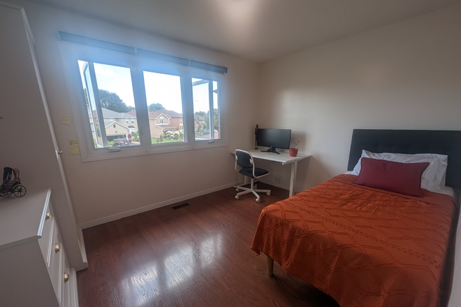 Bedroom - 1 Furnished Bedroom in 3 bed 1 full bath and 2 half bath House