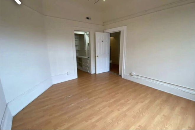 Bedroom - Single room 5 mins walk away from campus.