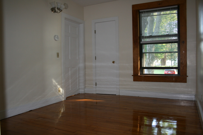 Bedroom - 240 River Drive Apt. 3 (1 bedroom)