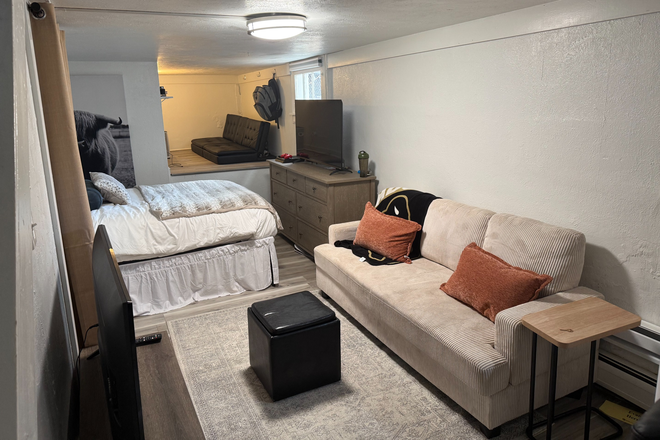 Bedroom #1 - 1034 Pleasant Street Apartments