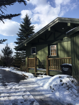 Cabin - Beautiful 3-bedroom Cabin!