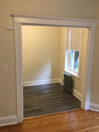 Visit hubrealtyproperties.com - Fenway Park, large 1 bedroom with renovated eat in kitchen Apartments