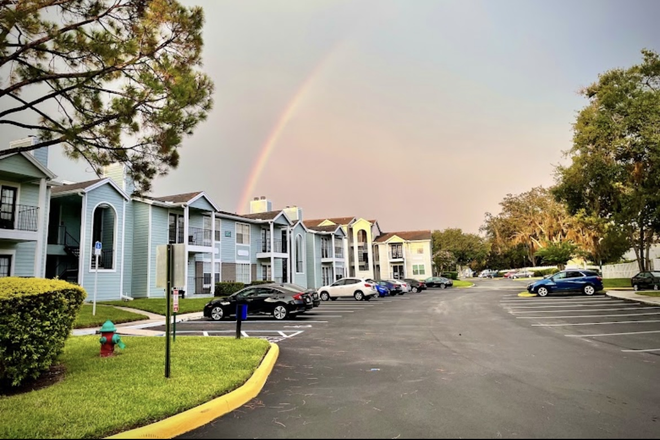 Neighborhood - Waterford Landing Condos