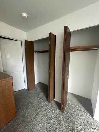 Main closet area - Treehouse West