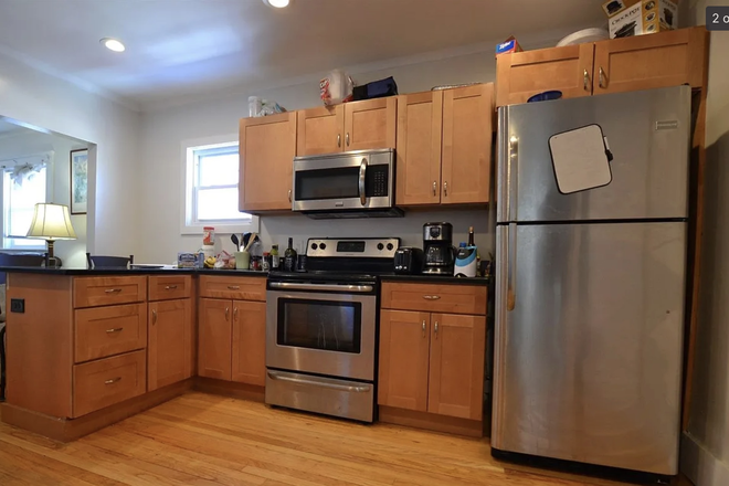 Kitchen - 8 Lane Park, close to campus Apartments