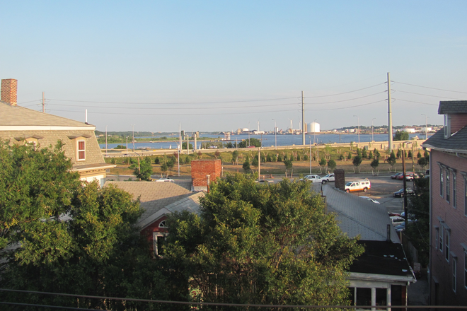 south and west facing views - Sunny 3 bed with views! 438 Wickenden St. available December or January, 2025 Apartments