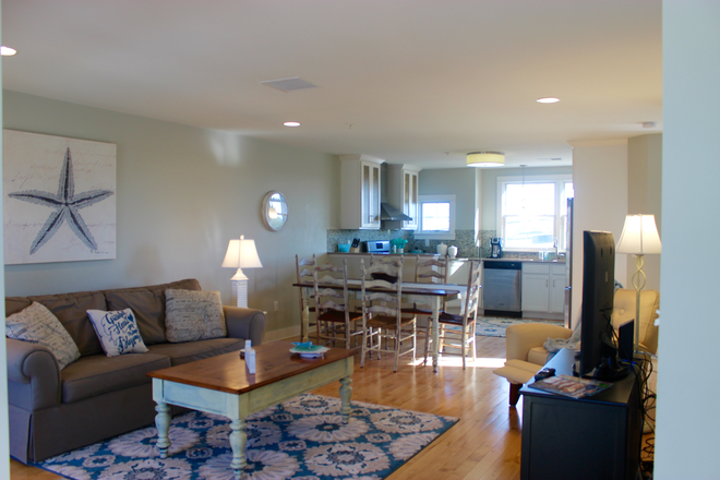 open floor plan - 236 Sand Hill Cove Road Narragansett, RI 02882 Condo