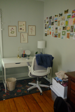 Fully furnished - desk area - Looking for subletter for spring semester '27.  Furnished bedroom at 17 Adsit Court. In person tour House