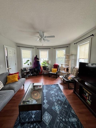living room - Beautiful two-bedroom second floor condo with private balcony located in Fox Point