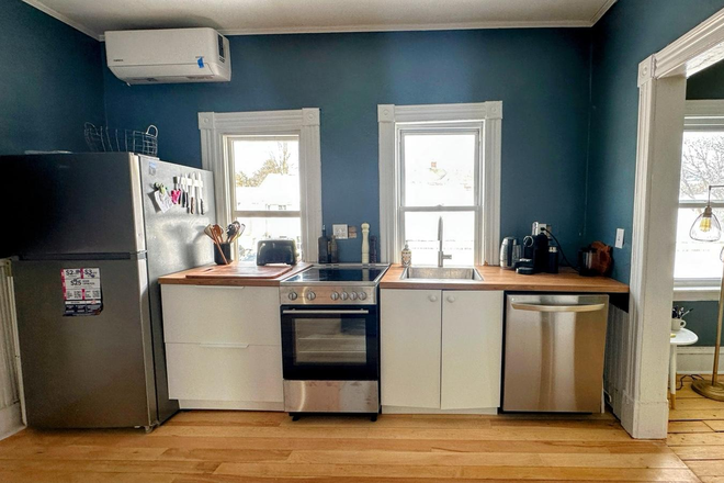 Kitchen - Bright Furnished Bedroom – Short-Term Rental Apartments