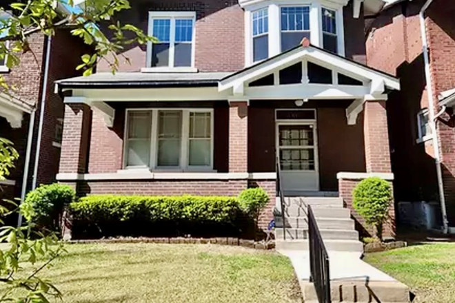 Front of House - Fully Renovated 4 bd Home Near Wash U and Forest Park
