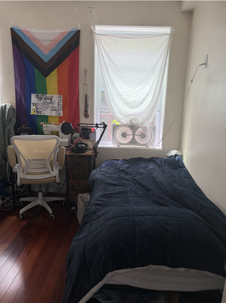 Bedroom (my part of the bedroom) - SUBLET FOR JUL-AUG. 3 min walk to Berklee campus Apartments
