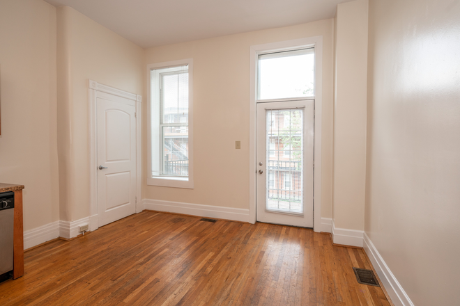 Living Space - 2718-2726 Van Street Townhome