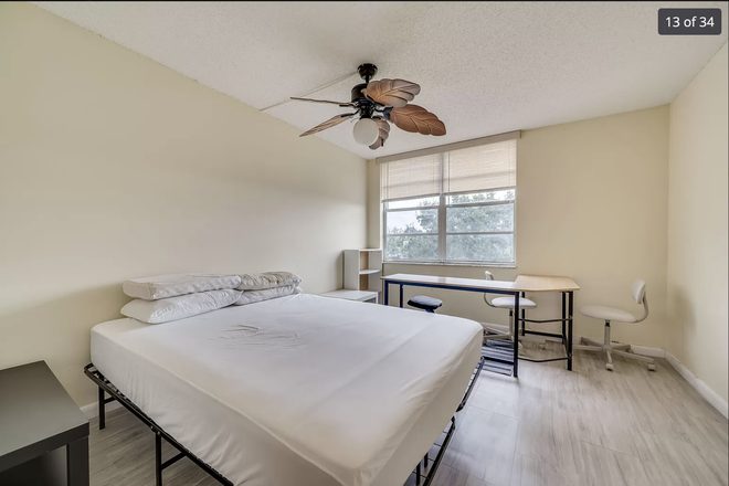 Master Bedroom - FULLY FURNISHED Large Spacious Master and Guest Bedroom with Private Bathrooms in Pine Island Condo