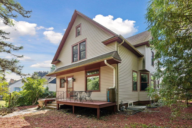 Front of House - Quiet 2BR + Office Space | Convenient Commute to St. Thomas