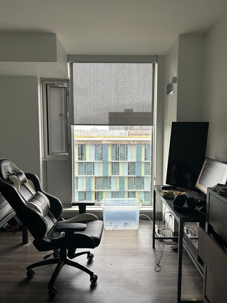 room - QUAD PHASE 1 SUMMER SUBLEASING - SEND BEST OFFER