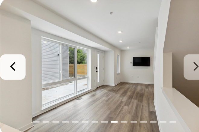 Common Living Room - Private Bedroom, Shared Bathroom -Female Only Townhome
