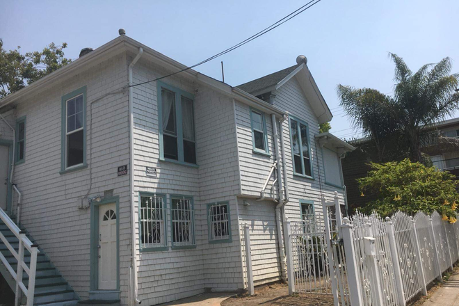 House - UCB STUDENTS WELCOME Fully furnished room all utilities included 6 min walking distance to u