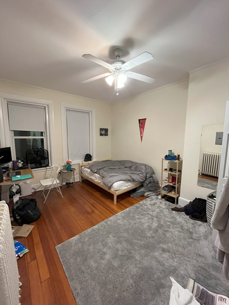 Bedroom - Spring semester sublet Fenway apartment close to campus