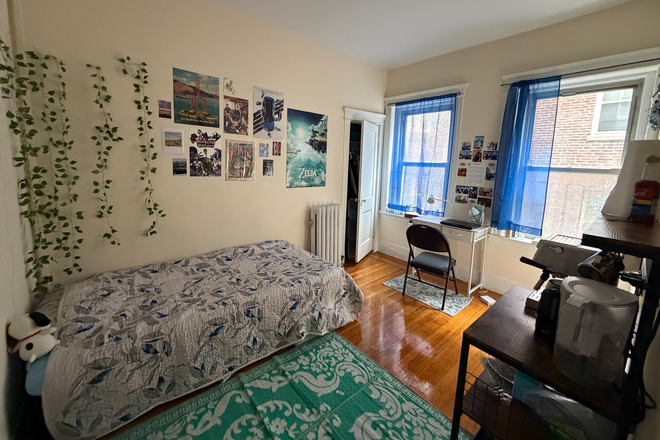 Bedroom - Sublet/Sublease Available (July - Aug 2026)