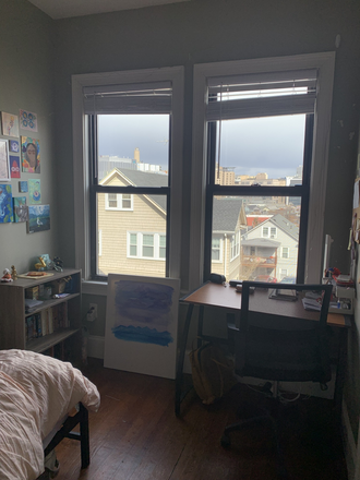 window view - Private bedroom close to campus Apartments