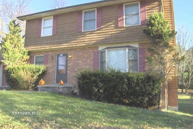  - 4 Bedroom 2.5 Bath House with 2 Car Garage
