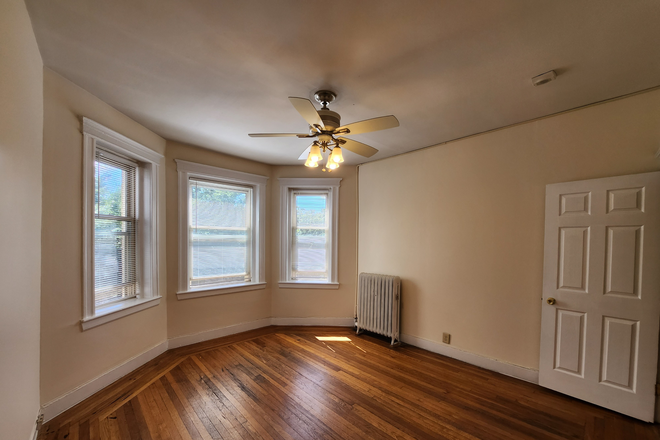 1 - SEPT 2026-Phenomenal Fenway 1 bed Split, H/HW inc. NO BROKER FEE! Apartments
