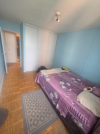 Bedroom - Luxury Shared Rental Near Downtown