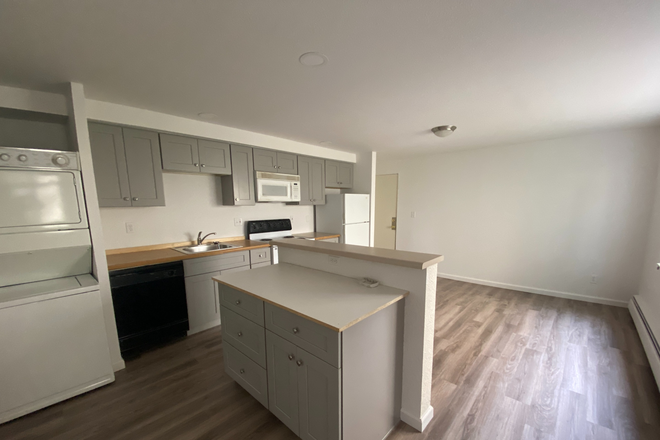 3 - AUGUST PRELEASING: 961 16th St #2 Condo