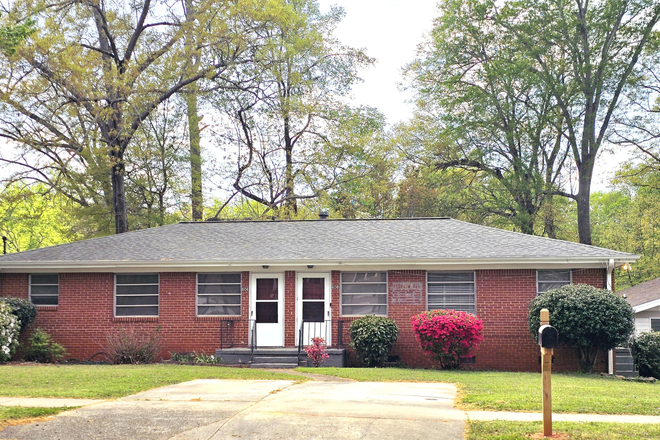 Exterior front view - Emory Decatur Home w/Emory Shuttle Access