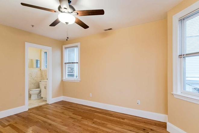 Bedroom - Master Bedroom Available in 3 bed/2 bath Apartment