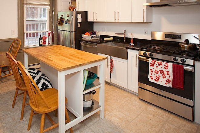 Call NOW for showings! 617-236-8550 - COLUMBIA RD - *NO FEE* TRUE 3BR IN INMAN SQ FOR *9/1/2026* LIVING RM, LNDRY IN BLDNG, EIK, DW/DISP! Apartments
