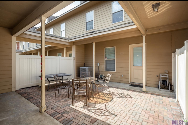 Garage Patio area - Highland Hideaway Condo