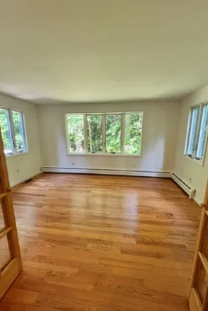 dining room - 17 Cranberry Ln House